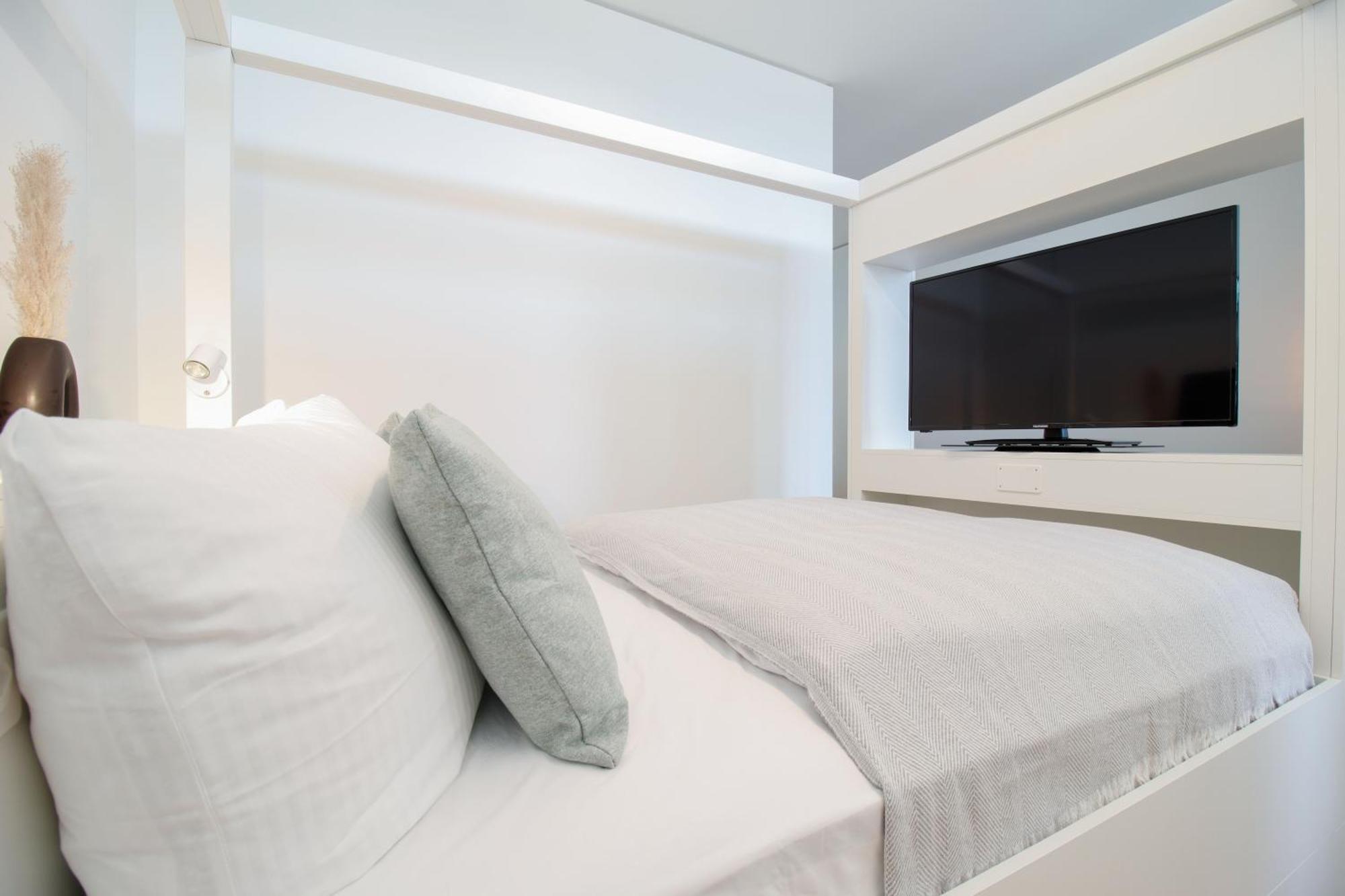 Loewe Apartments Am Rheinfall Neuhausen Am Rheinfall Eksteriør bilde