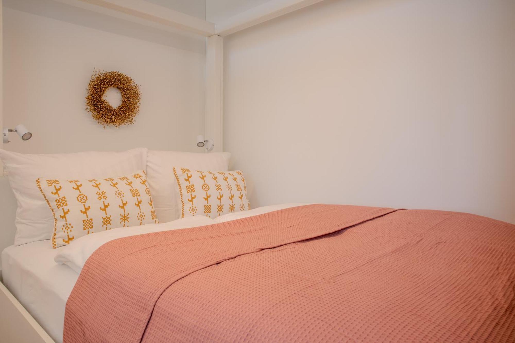 Loewe Apartments Am Rheinfall Neuhausen Am Rheinfall Eksteriør bilde