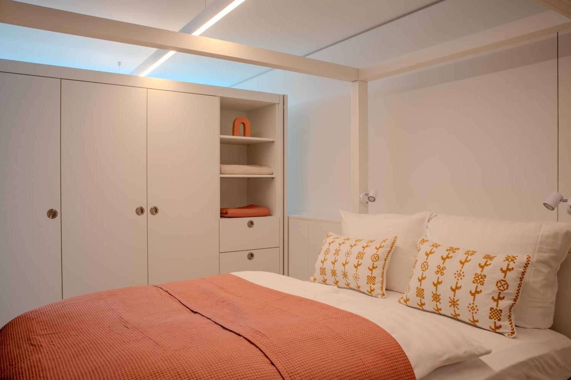 Loewe Apartments Am Rheinfall Neuhausen Am Rheinfall Eksteriør bilde